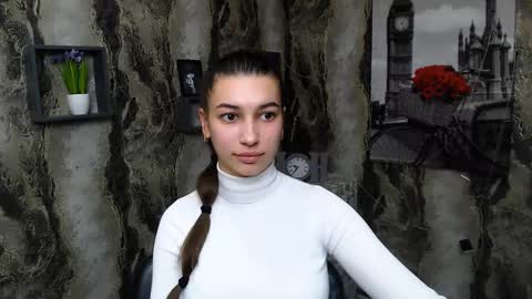 Karolina online show from 02.21.25