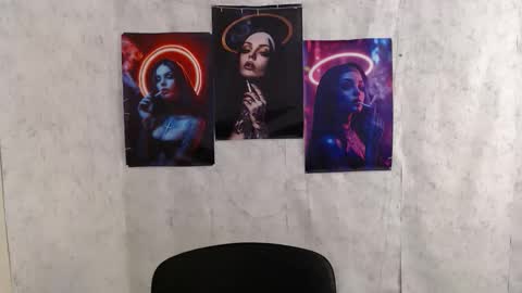 Karolina online show from 10.04.25