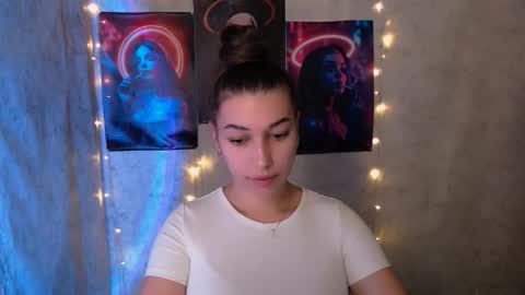 Karolina online show from 12.05.25