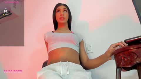 Karoline online show from 01.18.25