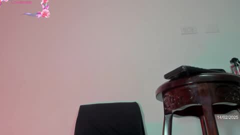 Karoline online show from 02.14.25