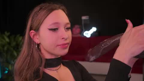 Caroline online show from 03.26.26