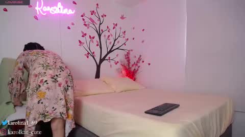 Karolina 3 online show from 02.22.25