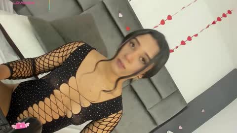 Snapshot of karolperes chatting on 02.25.26 Karol online show from 02.25.26