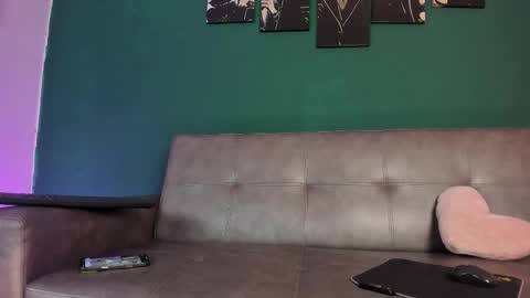 KarolSweet online show from 11.13.25