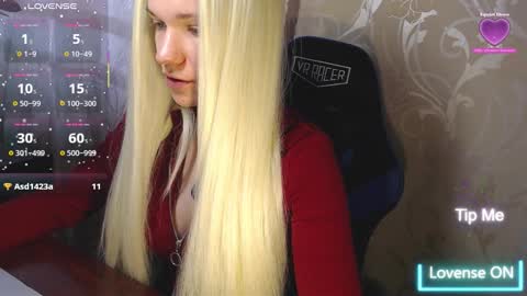 Caroline Fox online show from 03.08.26