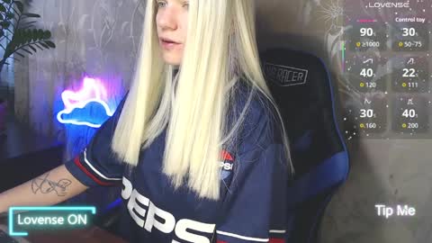 Caroline Fox online show from 04.09.26