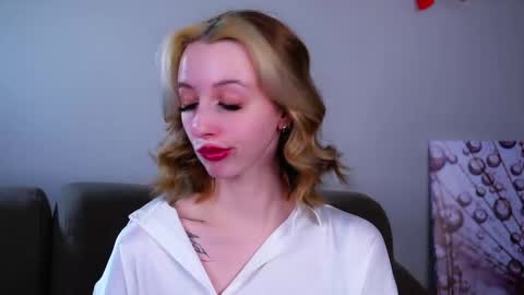 Snapshot of karonberkman chatting on 02.23.26 Angel online show from 02.23.26