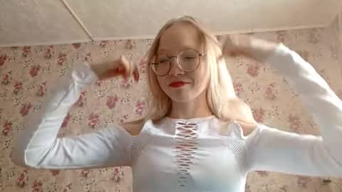 Snapshot of karoncabeza chatting on 02.26.26 Sara online show from 02.26.26