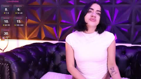 Snapshot of kassianoir_ chatting on 11.05.25 Kasi online show from 11.05.25