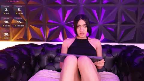 Snapshot of kassianoir_ chatting on 11.06.25 Kasi online show from 11.06.25