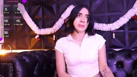 Snapshot of kassianoir_ chatting on 12.15.25 Kasi online show from 12.15.25