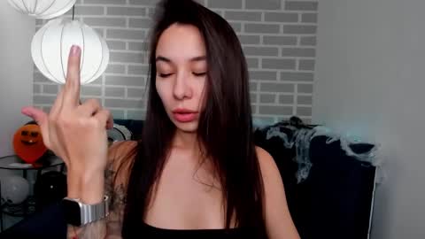 Snapshot of kat__cat chatting on 10.27.25 kat__cat online show from 10.27.25