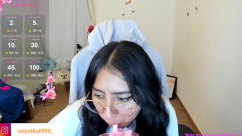 Snapshot of kat_ly_chan chatting on 02.19.25 Kat       online show from 02.19.25