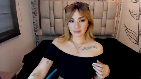 K A T A  H O O T online show from 12.19.25