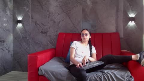 Katalina online show from 02.12.26