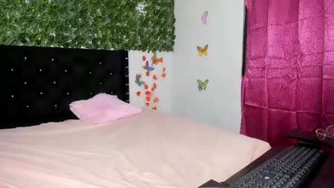 katalina_hot45 online show from 03.05.25