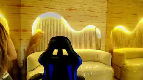 Snapshot of katalina_r chatting on 05.30.26 Katalina online show from 05.30.26