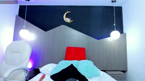 Kate Evans online show from 04.23.26