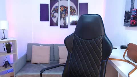 Kate  online show from 11.08.25