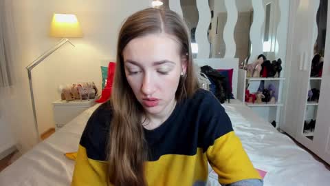 Snapshot of kate_redgar chatting on 03.06.25 kate_redgar online show from 03.06.25