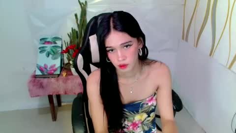 Snapshot of kate_romance chatting on 12.03.24 Kate online show from 12.03.24