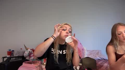 Snapshot of kateharperr chatting on 09.08.25 kateharperr online show from 09.08.25