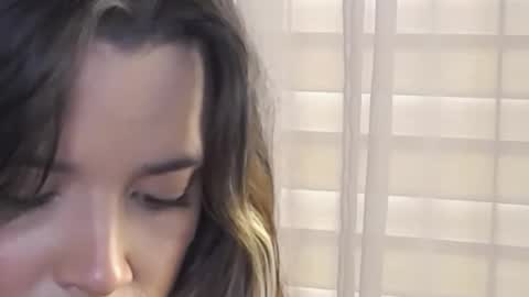 Snapshot of katejolie chatting on 10.07.25 Help me with rate thanks online show from 10.07.25