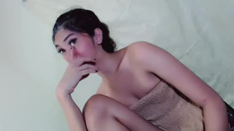 katelynmoore_ online show from 10.27.25