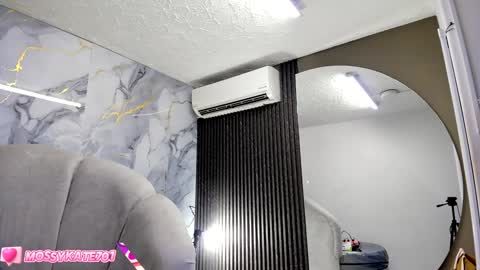 Snapshot of katemoss70 chatting on 12.29.24 Im Katherine but call me Kate online show from 12.29.24