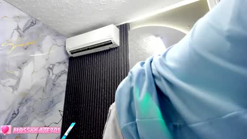 Snapshot of katemoss70 chatting on 01.14.25 Im Katherine but call me Kate online show from 01.14.25