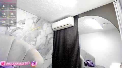 Snapshot of katemoss70 chatting on 01.29.25 Im Katherine but call me Kate online show from 01.29.25