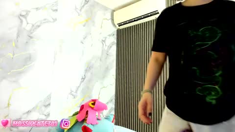 Snapshot of katemoss70 chatting on 01.30.25 Im Katherine but call me Kate online show from 01.30.25