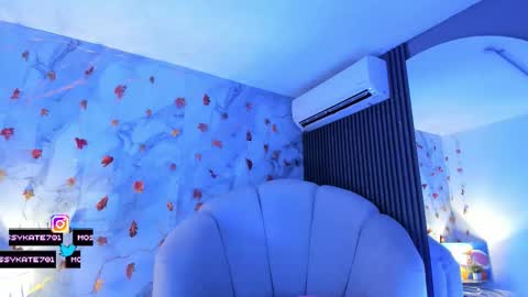 Snapshot of katemoss70 chatting on 11.06.25 Im Katherine but call me Kate online show from 11.06.25