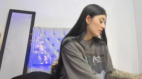 love meeee online show from 10.14.25