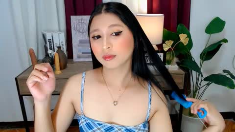 KATE online show from 12.16.25