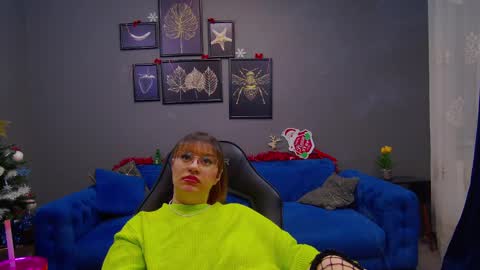 Kate online show from 12.21.24