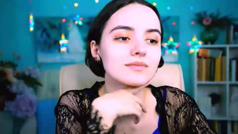 katewillows online show from 02.22.26