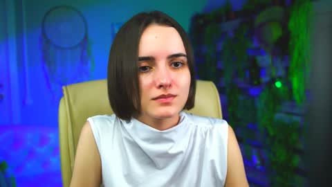 katewillows online show from 04.03.26