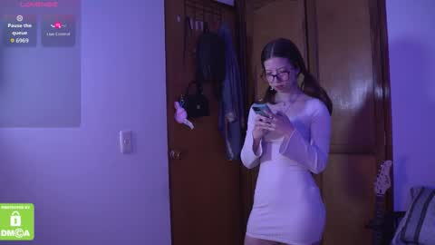 Snapshot of kathc_19 chatting on 11.05.25 Katerine online show from 11.05.25