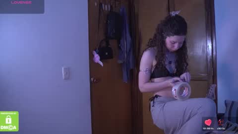 Snapshot of kathc_19 chatting on 11.05.25 Katerine online show from 11.05.25