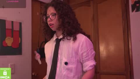 Snapshot of kathc_19 chatting on 11.30.25 Katerine online show from 11.30.25