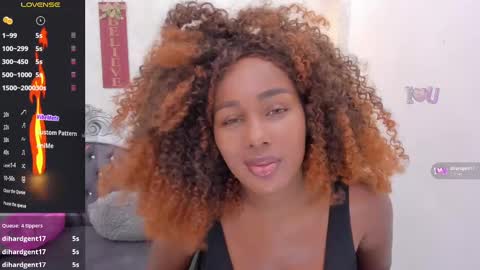 Snapshot of katherin_cruzz chatting on 09.26.25 katherin online show from 09.26.25