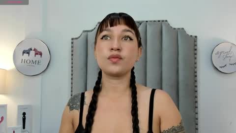 Snapshot of katherine_glow chatting on 04.17.26 KATHE online show from 04.17.26