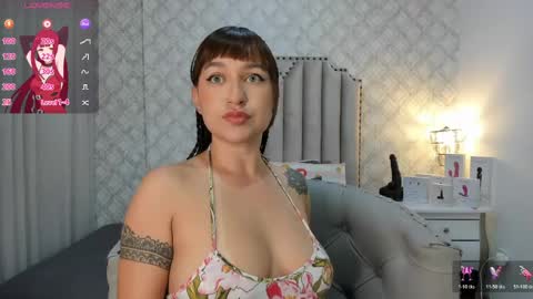 Snapshot of katherine_glow chatting on 04.26.26 KATHE online show from 04.26.26