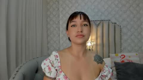 Snapshot of katherine_glow chatting on 04.30.26 KATHE online show from 04.30.26
