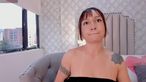 Snapshot of katherine_glow chatting on 05.21.26 KATHE online show from 05.21.26