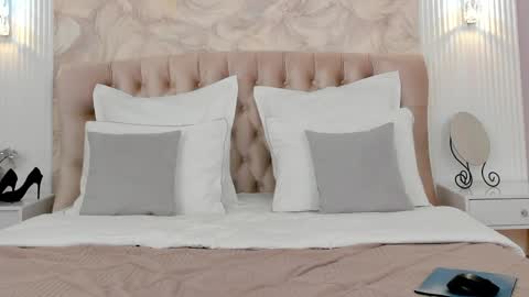 Snapshot of katherinejan chatting on 04.11.26 KatherineJan online show from 04.11.26