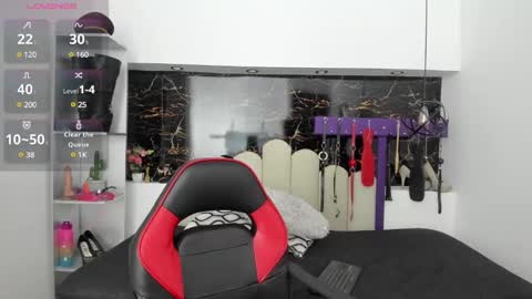 Snapshot of kathia_arnstrong chatting on 12.26.24 Kathia online show from 12.26.24