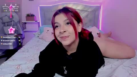 Snapshot of kathia_saenz chatting on 01.24.25 Kathia online show from 01.24.25